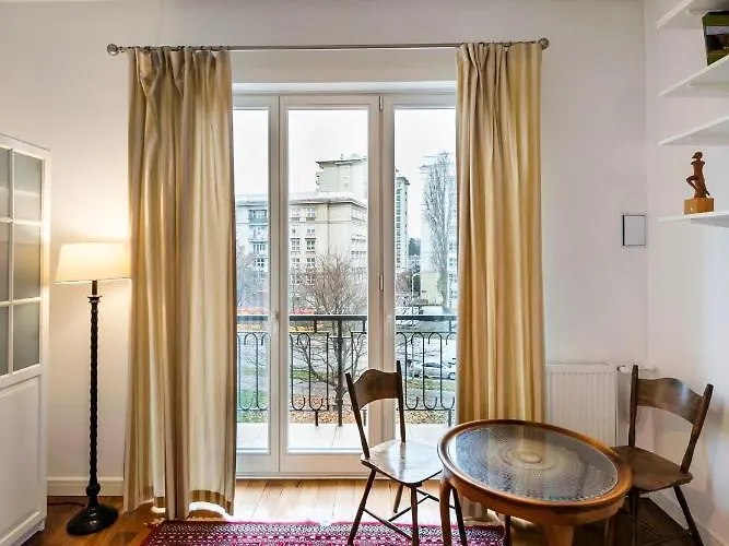 Park Arkadia Retro Studio Apartment